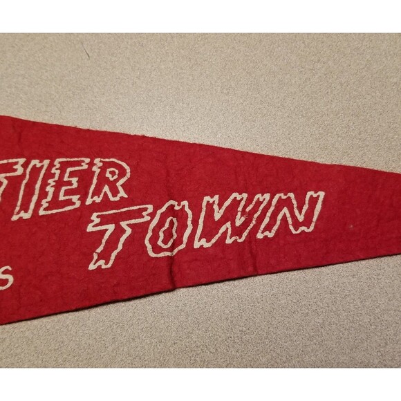 Vintage Frontier Town in the Adirondack's felt pennant - Picture 7 of 11